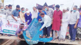 বানারীপাড়ায় মাছের পোনা অবমুক্তকরণ