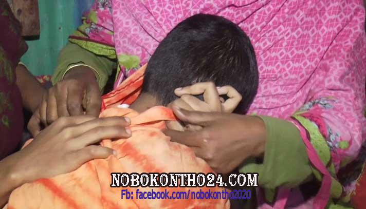 ভোলায় গৃহবধূর চুল কেটে আগুনে পোড়ালেন স্বামী