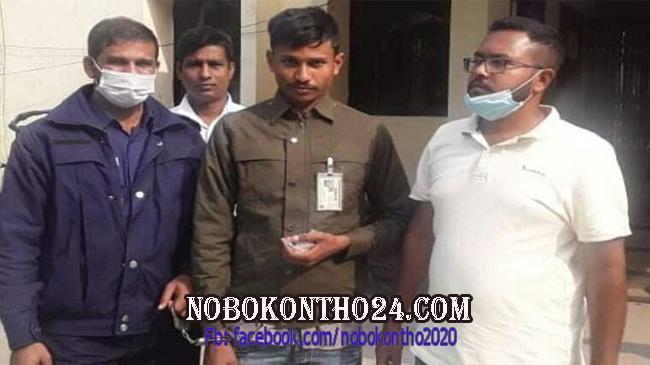 বরগুনায় ৩৮০ পিস ইয়াবাসহ আনসার সদস্য আটক