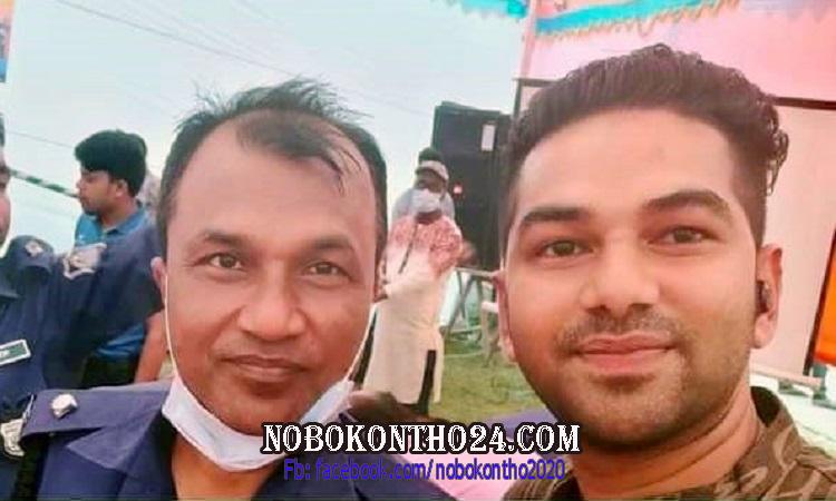 বাউফলে ওসির সঙ্গে আসামীদের সেলফি, এলাকায় তোলপাড়