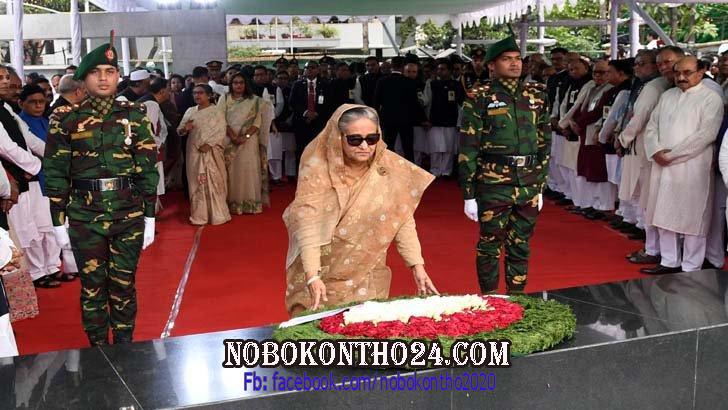 বঙ্গবন্ধুর প্রতিকৃতিতে প্রধানমন্ত্রীর শ্রদ্ধা