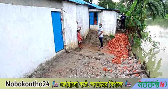 রাজাপুরে মাস না যেতেই আশ্রয়ণ প্রকল্পের ঘর ভেঙে পড়েছে