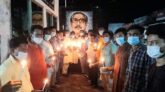 বানারীপাড়ায় শোকাবহ আগষ্ট স্মরণে ছাত্রলীগের মোমবাতি প্রজ্জলন
