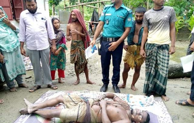 বরিশালে পুকুর থেকে যুবকের লাশ উদ্ধার
