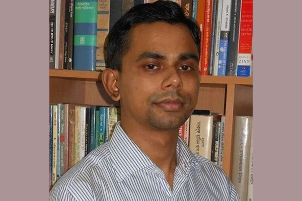 পিরোজপুরে বাসের ধাক্কায় শিক্ষকসহ দুইজনের মৃত্যু