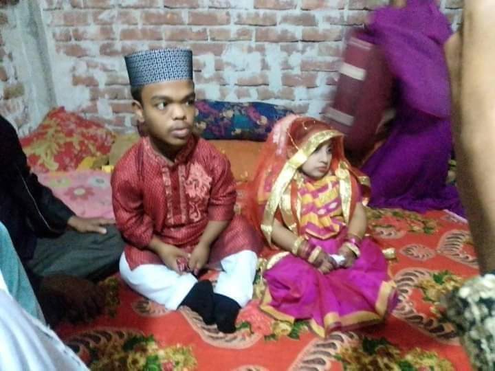 পিরোজপুরে দুই বেটে তরুন তরুনীর বিয়ে
