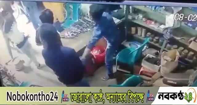 পাথরঘাটায় ব্যবসা প্রতিষ্ঠানে কিশোর গ্যাংয়ের হামলা!