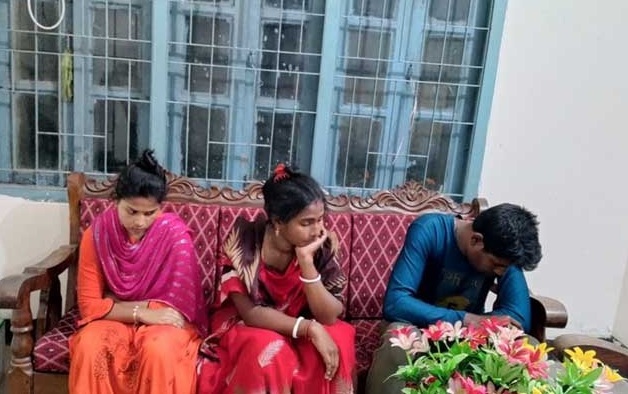 পিরোজপুরে এক স্বামীর ঘর করছেন আপন দুই বোন