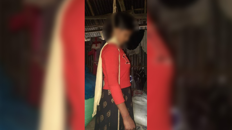 উজিরপুরে গলায় ফাঁস দিয়ে কলেজ ছাত্রীর আত্মহত্যা