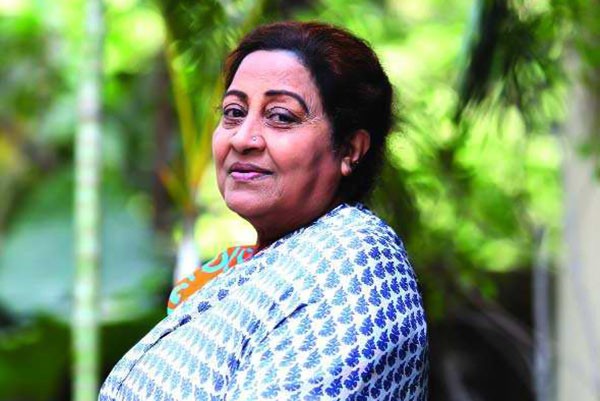 গুরুতর অসুস্থ অভিনেত্রী আনোয়ারা কাউকে চিনতে পারছেন না