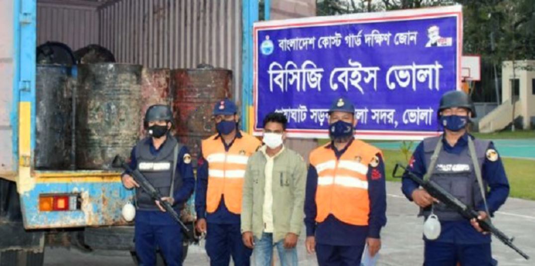 ভোলায় চোরাই সয়াবিন তেলসহ আটক ১