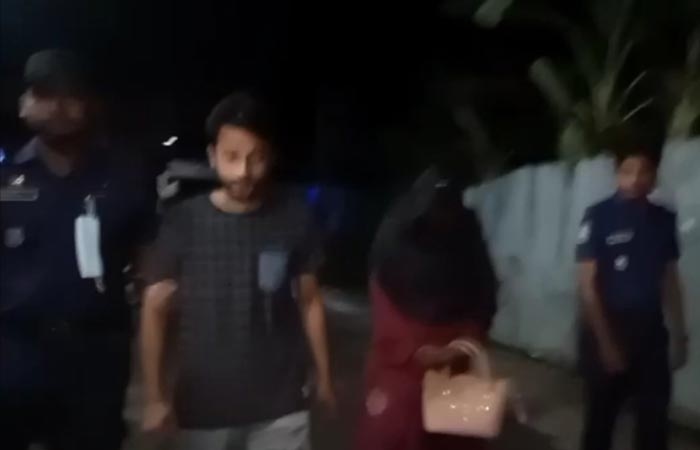 কুয়াকাটা হোটেল থেকে পতিতাসহ আটক ৪