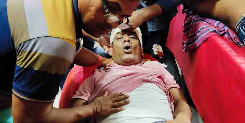 ইউপি চেয়ারম্যানের ওপর হামলা কাদের মির্জার অনুসারীদের