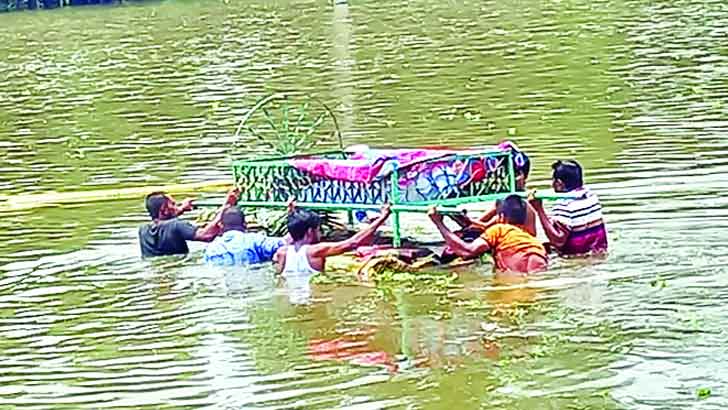 দেশে বন্যায় মৃত্যু বেড়ে ৯৫