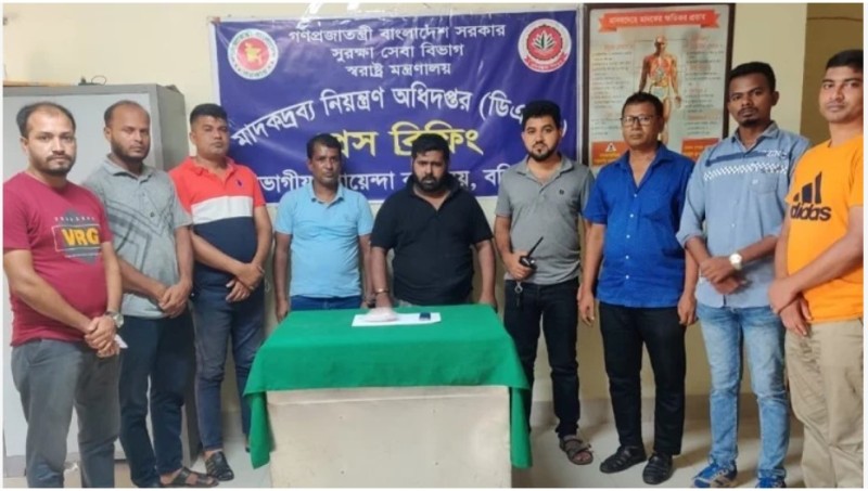 বরিশালে হেরোইনসহ আটক দুই