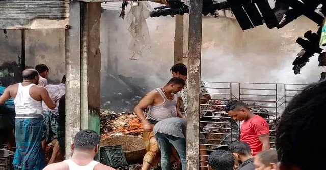 ভোলায় মুদি দোকানে অগ্নিকাণ্ড, কোটি টাকার ক্ষতি