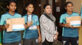 তিন নারী ফুটবলারকে ক্ষতিপূরণ দিয়েছে বাফুফে