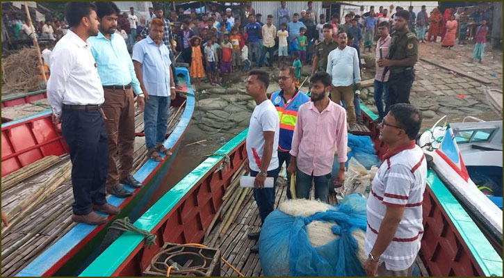 ইলিশ রক্ষা অভিযানে গিয়ে হামলার শিকার ইউএনও-নৌ পুলিশ