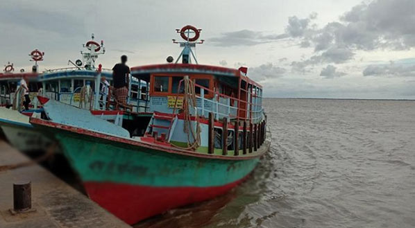 সাত অঞ্চলের নদীবন্দরে সতর্কতা সংকেত