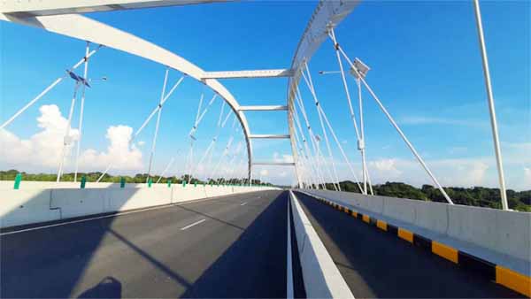 দেশে প্রথম ৬ লেনের দৃষ্টিনন্দন মধুমতি সেতুর উদ্বোধন আজ