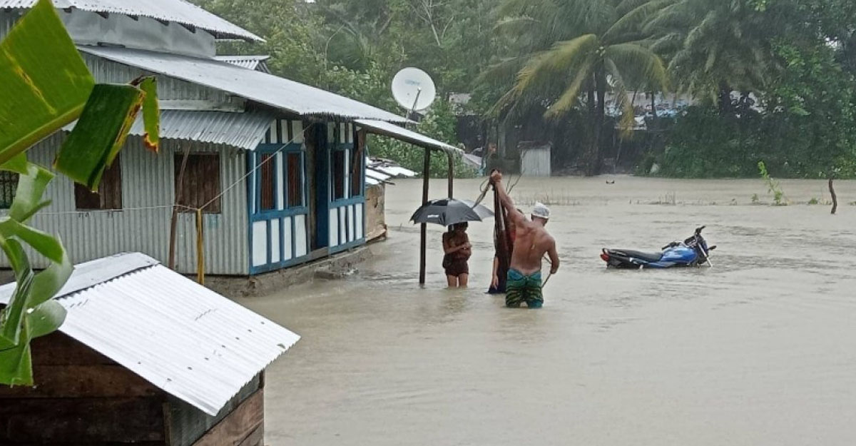 বৃষ্টি-বাতাস নেই, পানিবন্দি ভোলার মানুষ