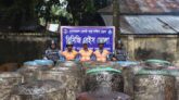 ভোলায় দুই ট্রলারসহ বিপুল পরিমাণ চোরাই তেল জব্দ