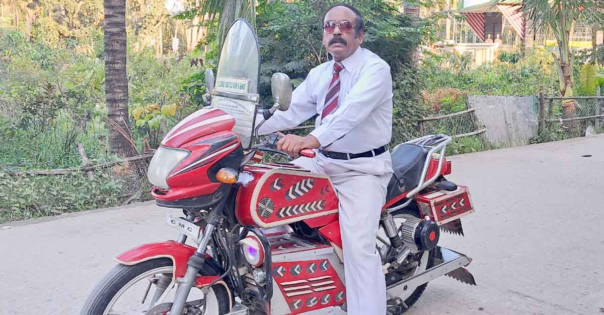 তেল-গ্যাস-বিদ্যুৎ ছাড়াই চলে তাজুলের মোটরসাইকেল
