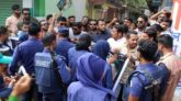 পিরোজপুরে পুলিশের বাধায় ছাত্রদলের মিছিল পণ্ড