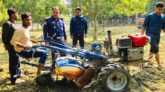 অনাবাদী জমিতে চাষাবাদ শুরু করলেন উজিরপুরের ওসি