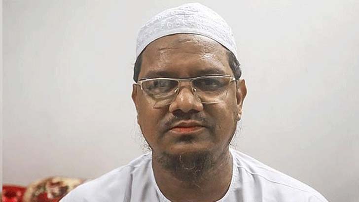মাদ্রাসার সভাপতি পদ থেকে বাদ পড়লেন চরমোনাই পীর