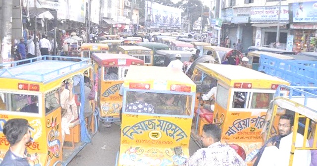 বরিশালে নতুন লাইসেন্স পাচ্ছে ৫ হাজার ইজিবাইক