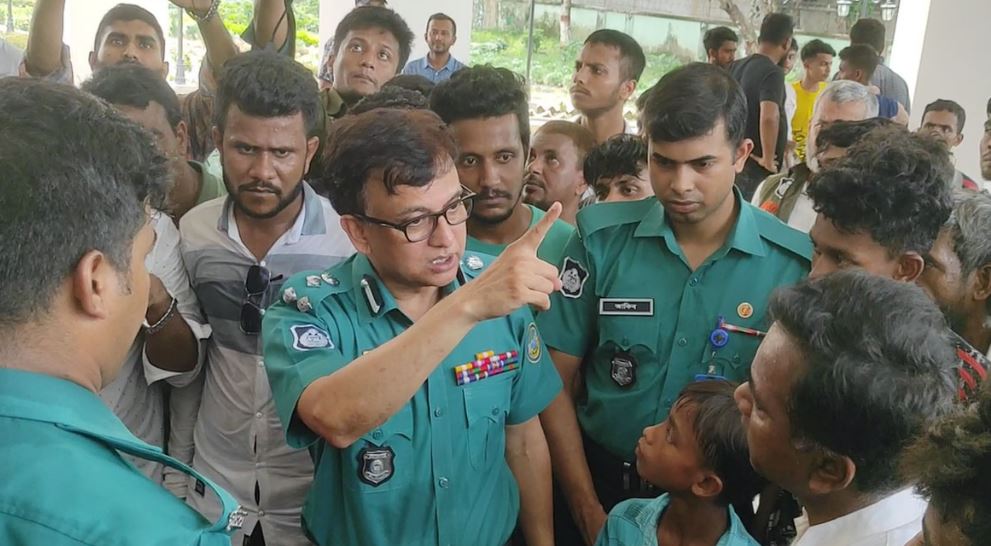 বরিশালে পিস্তল ঠেকিয়ে কাউন্সিলর প্রার্থীকে মারধরের অভিযোগ