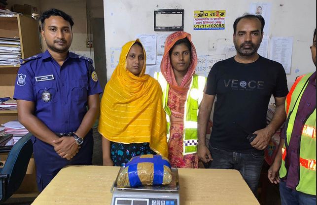 উজিরপুরে গাঁজাসহ নারী মাদক ব্যবসায়ী আটক