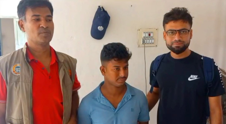 বরিশালে ইয়াবা-অস্ত্র-জাল টাকাসহ ছাত্রলীগ নেতা গ্রেপ্তার