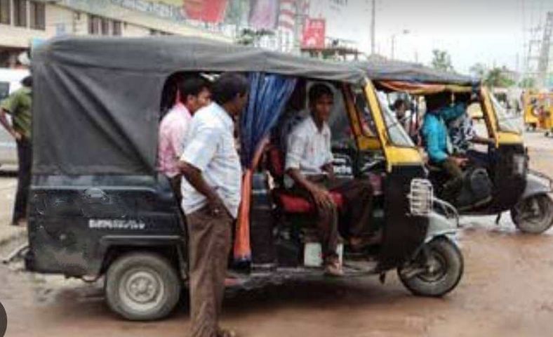 বানারীপাড়ায় সাংবাদিকের মাহিন্দ্রা গাড়ি চুরি