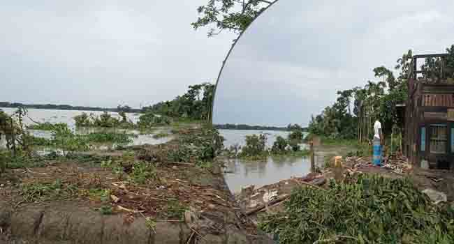 সন্ধ্যা নদীতে ভাঙন: তলিয়ে যাচ্ছে মানুষের স্বপ্ন