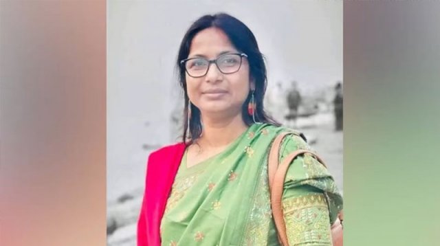 স্বামীসহ বরিশালের সাবেক এমপি রুবিনার বিরুদ্ধে মামলা