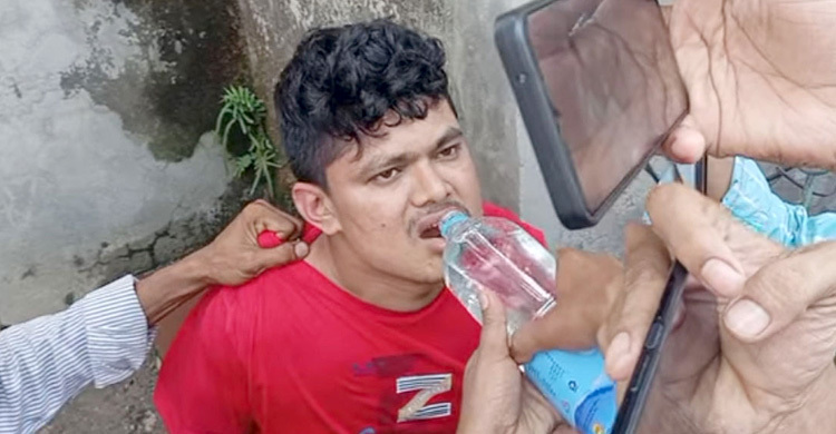 বরিশালে পালিয়ে যাওয়া ছাত্রলীগ নেতা ফের গ্রেফতার