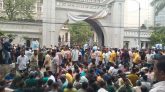 ইশরাক সমর্থকদের নগর ভবন ‘ব্লকেড’