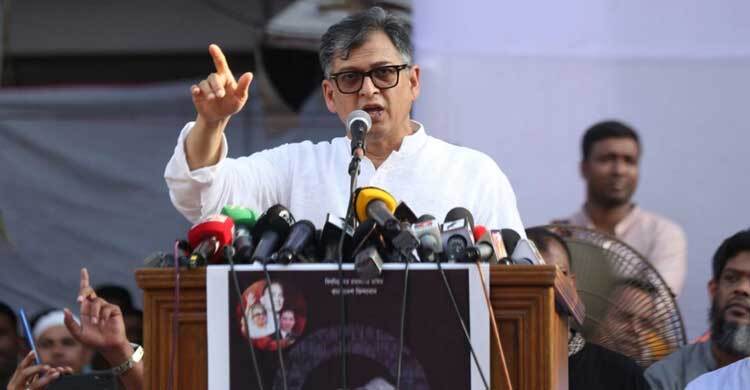 ড. ইউনূস পদত্যাগের নাটক করেছেন: সালাহউদ্দিন আহমেদ
