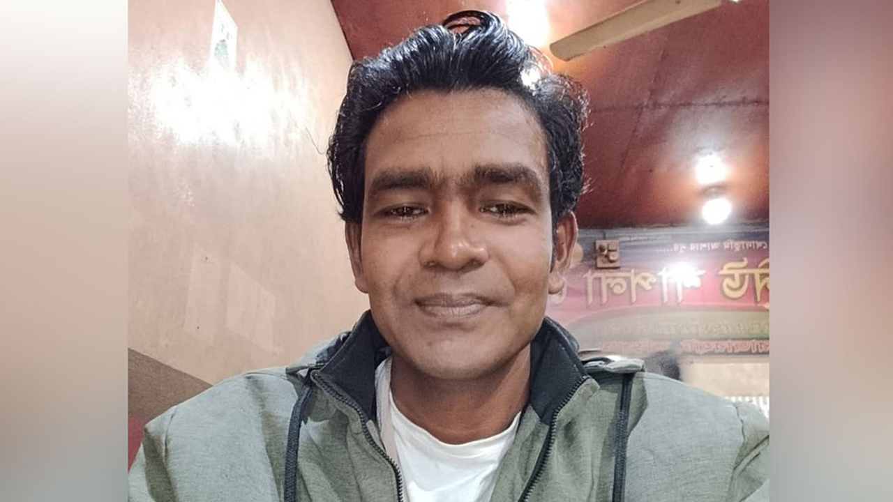 উপদেষ্টাকে নিয়ে ফেসবুক পোস্ট, শিক্ষক বরখাস্ত