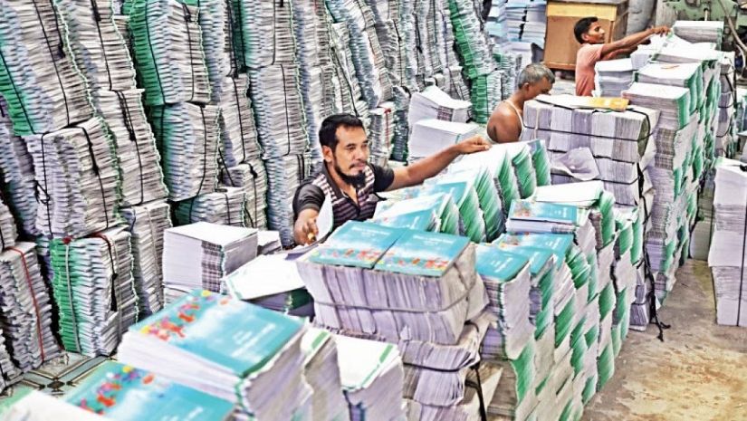 পাঠ্যবই ছাপাতে দুর্নীতি দুদকের জালে ৩৬ প্রতিষ্ঠান