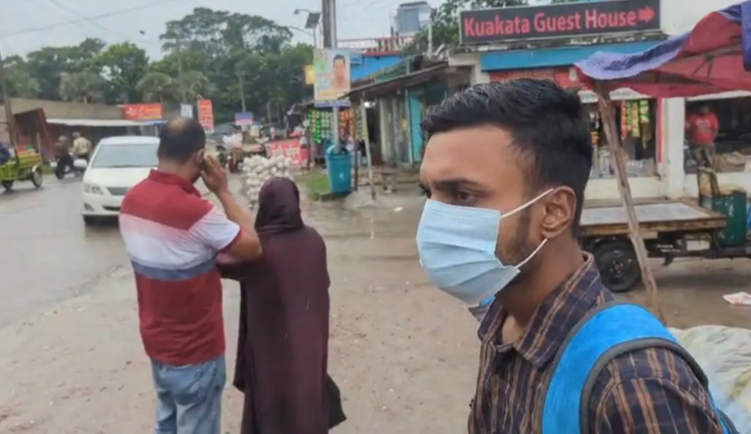 কুয়াকাটায় প্রেমিকসহ প্রবাসীর স্ত্রী আটক